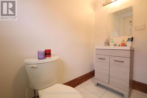 56 Regent Street E, Welland, ON - Indoor Photo Showing Bathroom