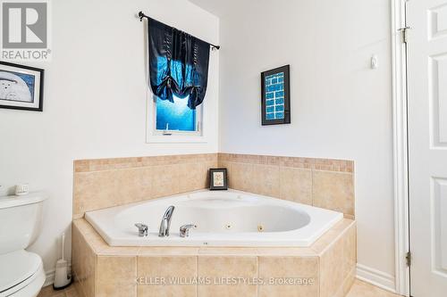 261 Meadowsweet Trail, London, ON - Indoor Photo Showing Bathroom