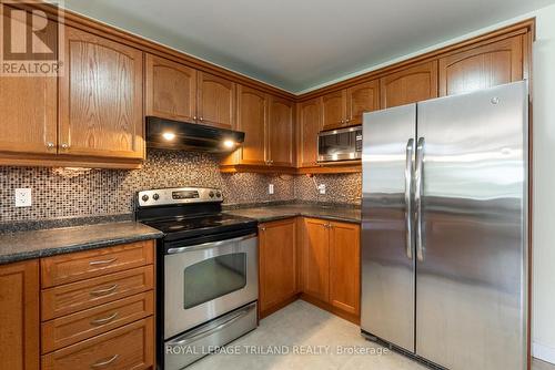 1361 Rosenberg Road, London, ON - Indoor Photo Showing Kitchen