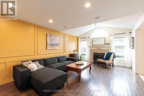 1361 Rosenberg Road, London, ON - Indoor Photo Showing Living Room With Fireplace