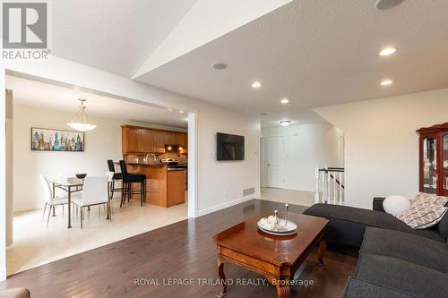 1361 Rosenberg Road, London, ON - Indoor Photo Showing Living Room