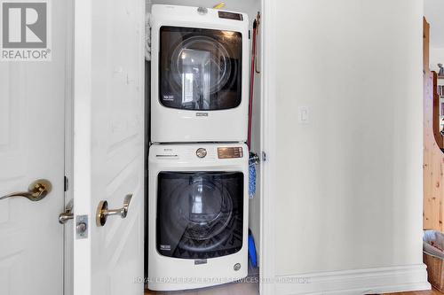 #602 - 1 Balmoral Avenue, Toronto, ON - Indoor Photo Showing Laundry Room