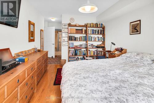 #602 - 1 Balmoral Avenue, Toronto, ON - Indoor Photo Showing Bedroom