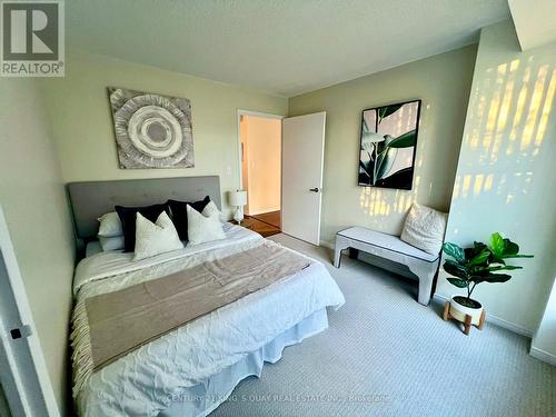 205 - 90 Dale Avenue, Toronto, ON - Indoor Photo Showing Bedroom