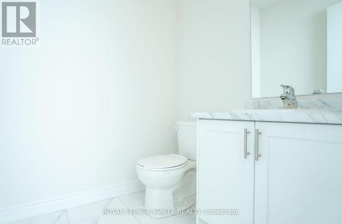 126 Nottingham Road, Barrie, ON - Indoor Photo Showing Bathroom