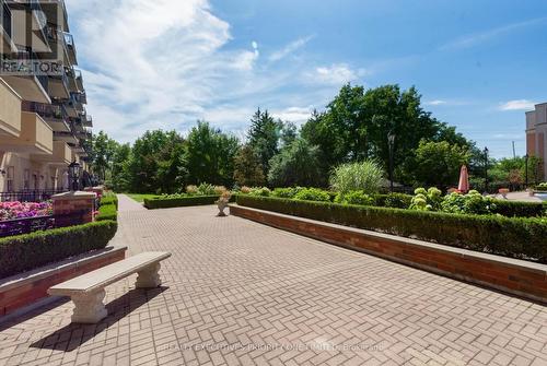 321 - 7373 Martingrove Road, Vaughan, ON - Outdoor