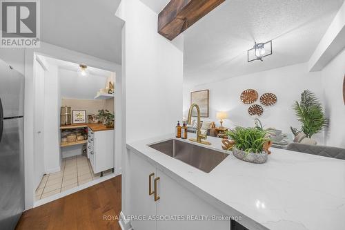 504 - 46 East Liberty Street, Toronto, ON - Indoor Photo Showing Kitchen