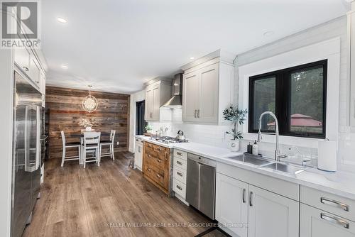 419 Drinkwater Drive, Orillia, ON - Indoor Photo Showing Kitchen With Double Sink