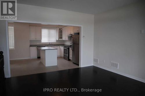 414 Dougall Avenue, Caledon, ON - Indoor Photo Showing Kitchen