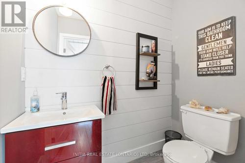 11 - 5 River Road, Lambton Shores (Grand Bend), ON - Indoor Photo Showing Bathroom