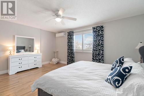 11 - 5 River Road, Lambton Shores (Grand Bend), ON - Indoor Photo Showing Bedroom