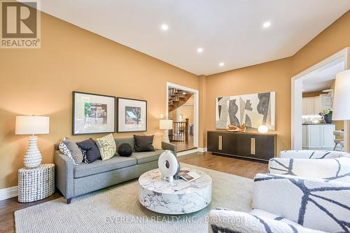 6 Lailey Crescent, Toronto, ON - Indoor Photo Showing Living Room