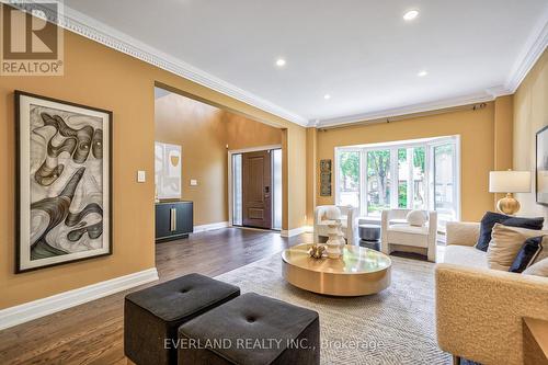 6 Lailey Crescent, Toronto, ON - Indoor Photo Showing Living Room