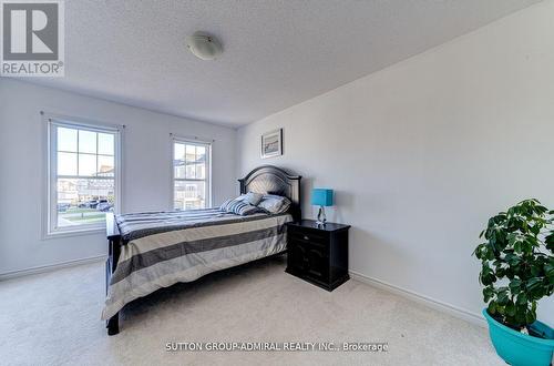 5 Hills Thistle Drive, Wasaga Beach, ON - Indoor Photo Showing Bedroom