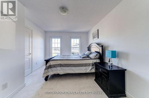 5 Hills Thistle Drive, Wasaga Beach, ON - Indoor Photo Showing Bedroom