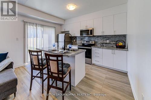 5 Hills Thistle Drive, Wasaga Beach, ON - Indoor Photo Showing Kitchen