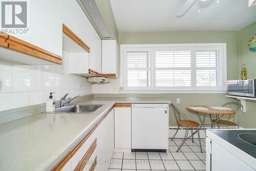 84 Lowcrest Boulevard, Toronto, ON - Indoor Photo Showing Kitchen