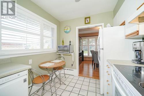 84 Lowcrest Boulevard, Toronto, ON - Indoor Photo Showing Kitchen