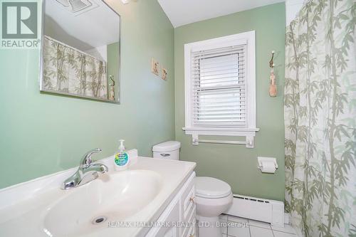 84 Lowcrest Boulevard, Toronto, ON - Indoor Photo Showing Bathroom