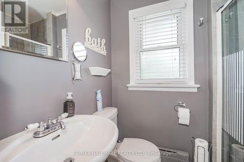 84 Lowcrest Boulevard, Toronto, ON - Indoor Photo Showing Bathroom