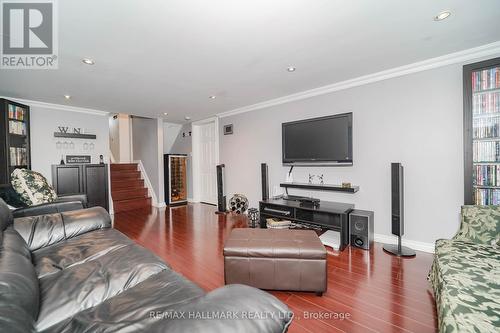 84 Lowcrest Boulevard, Toronto, ON - Indoor Photo Showing Living Room