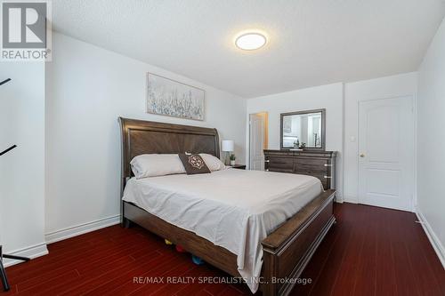 915 - 370 Dixon Road, Toronto, ON - Indoor Photo Showing Bedroom