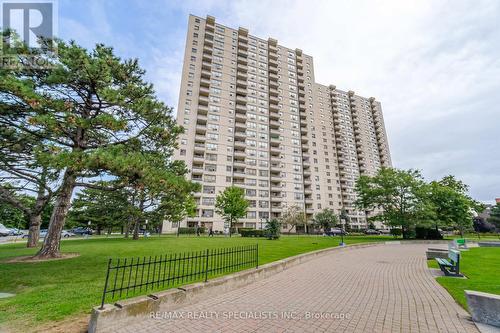 915 - 370 Dixon Road, Toronto, ON - Outdoor With Facade