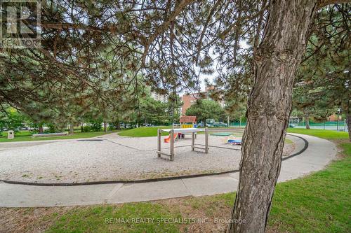 915 - 370 Dixon Road, Toronto, ON - Outdoor