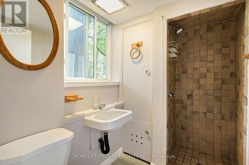 541 Rouge Hills Drive, Toronto, ON - Indoor Photo Showing Bathroom