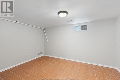 361 South, Windsor, ON - Indoor Photo Showing Other Room