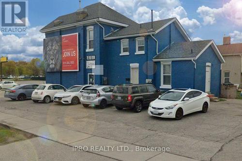 208 Market Street, Brantford, ON - Outdoor