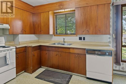 70 Prospect Street, Clarington (Bowmanville), ON - Indoor Photo Showing Kitchen With Double Sink