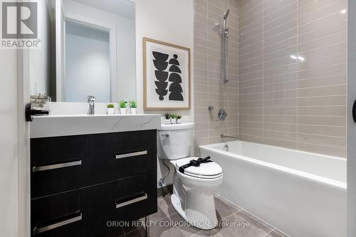 105 - 123 Maurice Drive, Oakville, ON - Indoor Photo Showing Bathroom