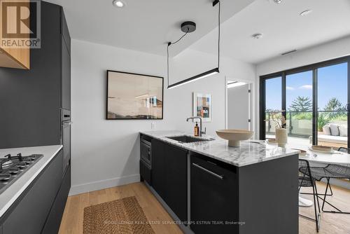 701 - 1414 Bayview Avenue, Toronto, ON - Indoor Photo Showing Kitchen