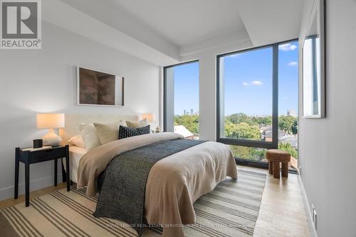 604 - 1414 Bayview Avenue, Toronto, ON - Indoor Photo Showing Bedroom