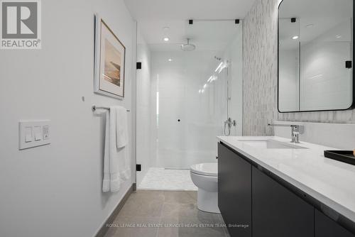 604 - 1414 Bayview Avenue, Toronto, ON - Indoor Photo Showing Bathroom