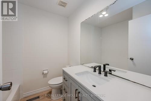 3 - 445 Pioneer Drive, Kitchener, ON - Indoor Photo Showing Bathroom