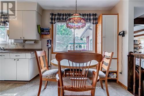 48 Prince Charles Drive, St. Catharines, ON - Indoor Photo Showing Dining Room