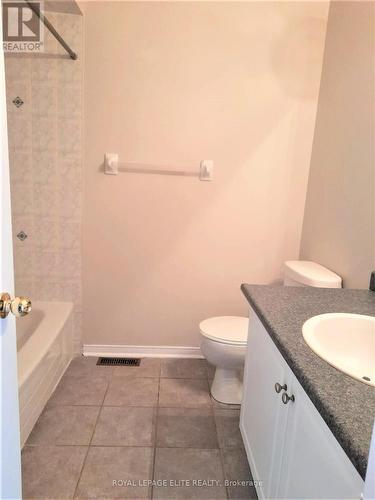 1278 Sandpiper Road N, Oakville, ON - Indoor Photo Showing Bathroom