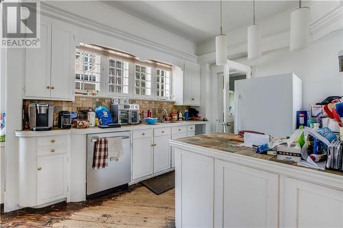 511 Main Street E, Hawkesbury, ON - Indoor Photo Showing Kitchen