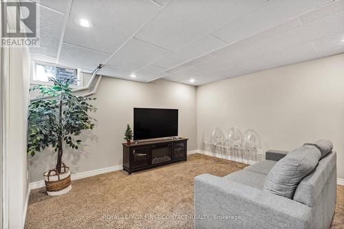 82 Lyfytt Crescent, Barrie, ON - Indoor Photo Showing Other Room