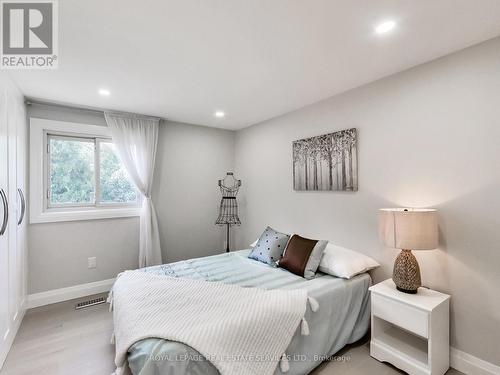 3275 Masthead Crescent, Mississauga, ON - Indoor Photo Showing Bedroom