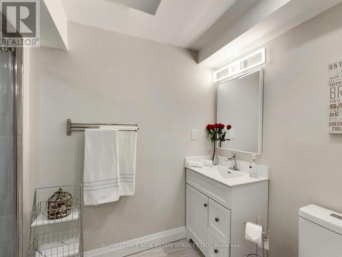 3275 Masthead Crescent, Mississauga, ON - Indoor Photo Showing Bathroom