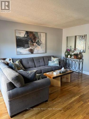 66 - 5610 Montevideo Road, Mississauga, ON - Indoor Photo Showing Living Room