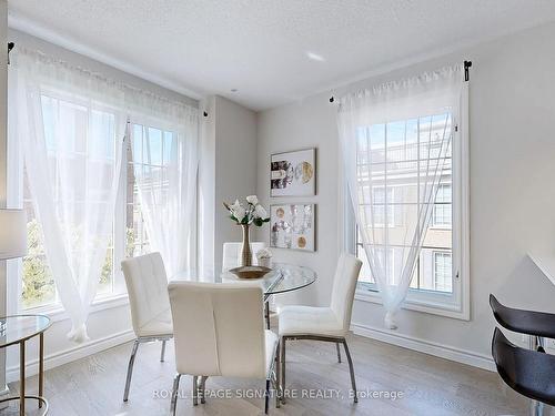 759-5 Everson Dr, Toronto, ON - Indoor Photo Showing Dining Room