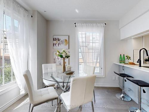 759-5 Everson Dr, Toronto, ON - Indoor Photo Showing Dining Room