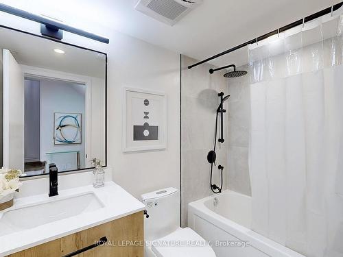 759-5 Everson Dr, Toronto, ON - Indoor Photo Showing Bathroom