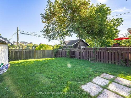 139 Gladstone Ave, Oshawa, ON - Outdoor With Backyard