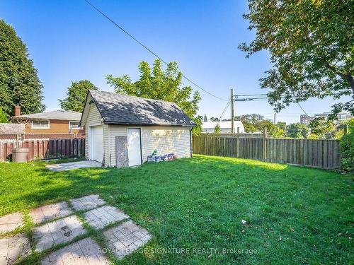 139 Gladstone Ave, Oshawa, ON - Outdoor With Backyard