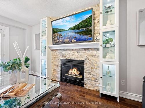 3 Borodino Crt, Hamilton, ON - Indoor Photo Showing Living Room With Fireplace